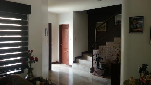 Hermosa casa de tres dormitorios en venta en Matices, FRENTE AL C.C. EL DORADO!