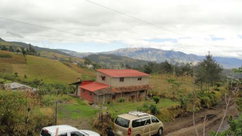 VENDO CASA DE CAMPO EN OTAVALO