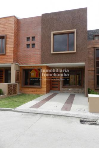 CASA DE VENTA EN CUENCA SECTOR RÍO AMARILLO