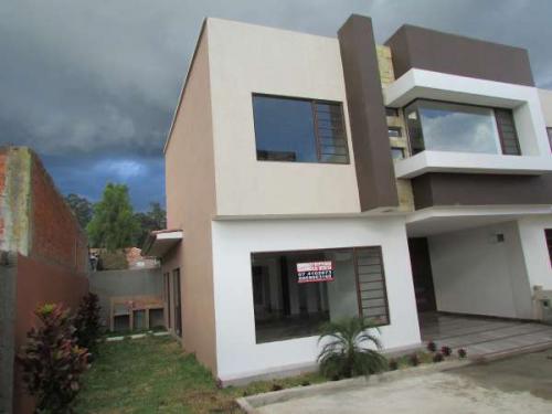 SE VENDE HERMOSA PROPIEDAD EN RICAURTE