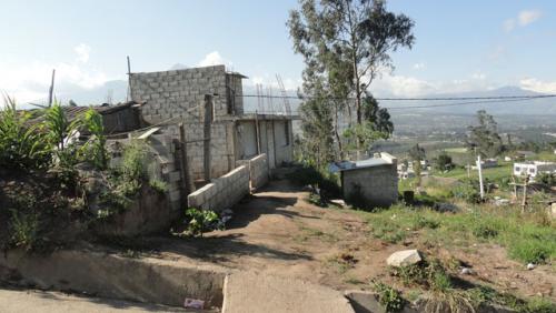 Se vende casa en obra negra en el sector de Carabuela 