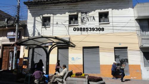 Vendo casa en el centro de Atuntaqui
