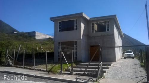 Casa la Marca de oportunidad, 5 dormitorios $135.000 Ventas: 2353232, 0997592747