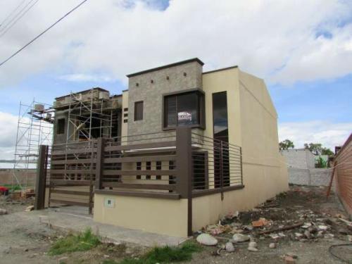 SE VENDE HERMOSA CASA