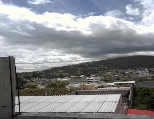 CASA EN UNA CIUDADELA DE OTAVALO