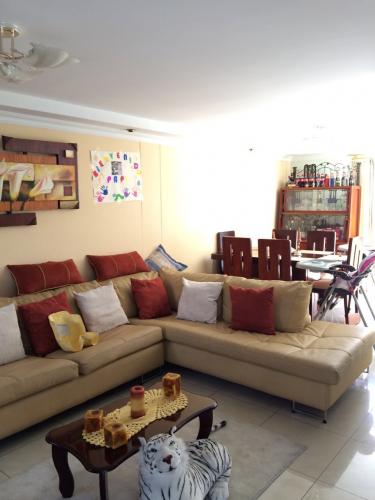 CASA DE VENTA 3D CAMINO DE LOS EUCALIPTOS CARCELEN