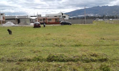 SE VENDE TERRENO EN LA REMONTA
