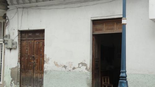Vendo casa vieja en el centro de Otavalo