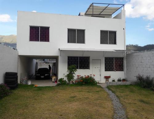 PROPIEDAD RESIDENCIAL DE 310 METROS EN MIRAVALLE