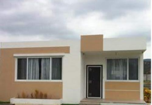 CASA PROPIA EN BAHIA DE CARAQUEZ MANABI