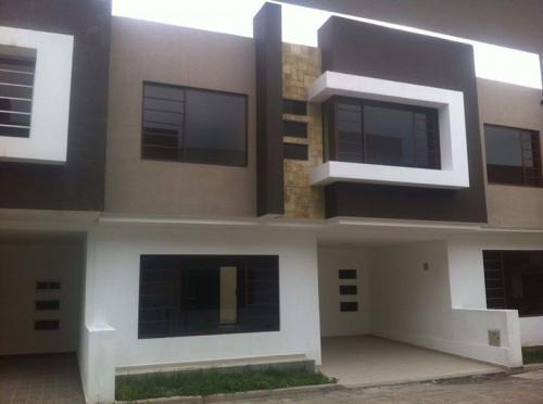  Casa x estrenar 3 dormitorios dentro de condominio 