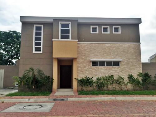 Casa en venta en San Sebastian, Guayaquil.