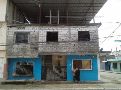 Casa en Guayaquil en Venta, Guangala (a 2 calles), 200 m2, 5 dormitorios, 3 baños