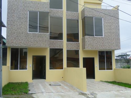 VENTA DE CASA POR ESTRENAR 