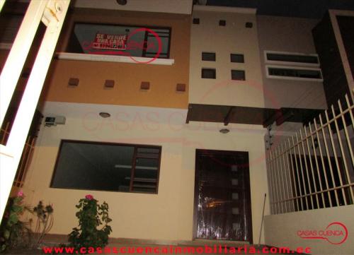  Casa 3 dormitorios 120m2t-130m2c 