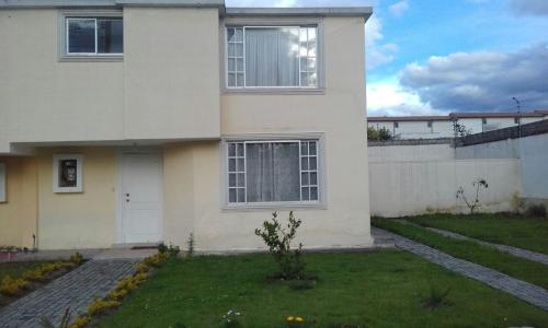 Casa en venta VALLE DE LOS CHILLOS sector INCHALILLO RUMIÑAHUI