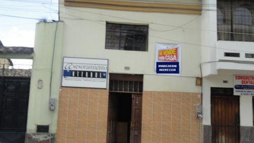 Se vende en el corazón de Otavalo una casa