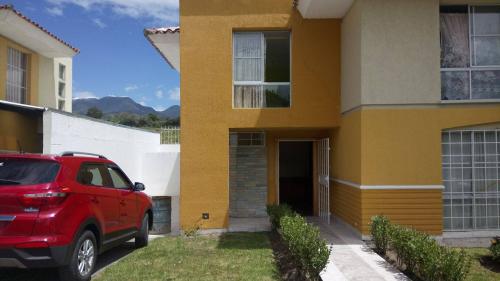 CASA POR ESTRENAR EN OTAVALO
