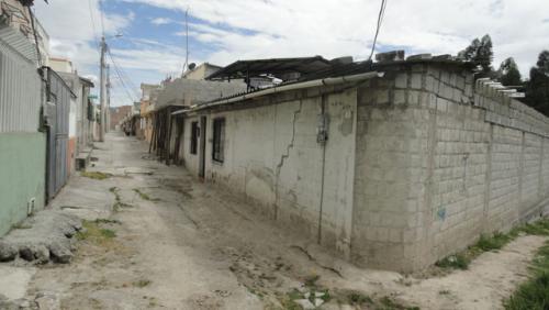 VENDO CASA EN OTAVALO