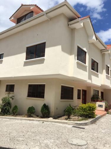 CASA POR ESTRENAR SECTOR PENCAS