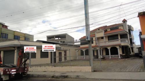 Vendo casa en Otavalo al filo de la panamericana