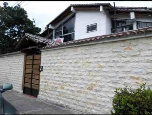 Hermosa casa de oportunidad Sector Capelo.