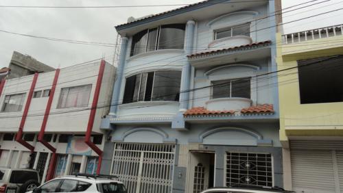 Vendo casa en el centro de Otavalo