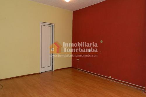 OFICINA COMERCIAL EN ARRIENDO-CUENCA MIGUEL MERCHAN