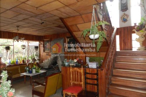 SE VENDE CASA CON TERRENO GRANDE EN HEROES DE VERDELOMA