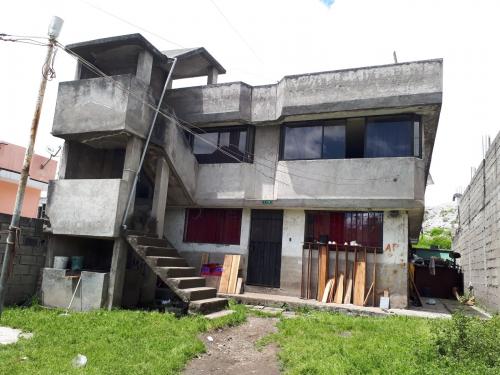 Se vende casa bien situada