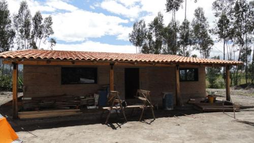 SE VENDE EN OTAVALO SECTOR DE GUALSAQUI UNA CASA DE CAMPO Y 12.000 M2 DE TERRENO