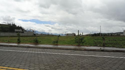 Vendo terreno en Otavalo sector Carabuela