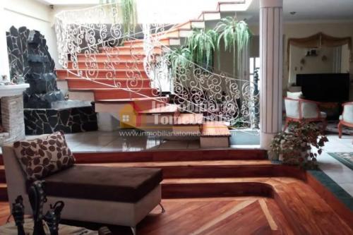 CASA AMPLIA DE VENTA SECTOR QUINTA LUCRECIA