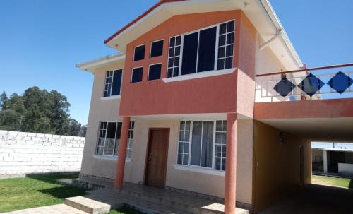 VALLE DE LOS CHILLOS - PRECIOSA CASA DE DOS PLANTAS A UN SUPER PRECIO DE 159.900 NEGOCIABLES