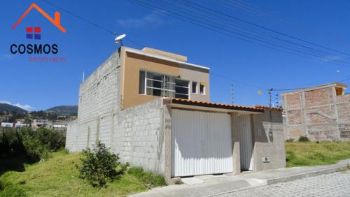 VENTA DE CASA EN OTAVALO EN LA CIUDADELA ELSA DE VILLARREAL