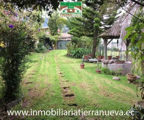 EN OTAVALO VENDO HERMOSA CABAÑA