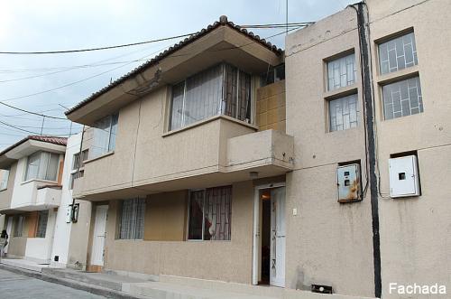 Casa de venta, Ciudad del Sol, Pomasqui,a 3 minutos supermercados Santa María 2353232,0997592747,0958838194