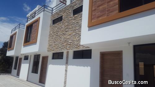 Venta De Casas Esquineras Sector San Antonio de Pichicha - Pomasqui Con Acabados De Primera