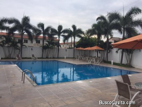 Málaga 2 Vendo casa de estreno modelo Alicante, 3 dormitorios, 3 baños