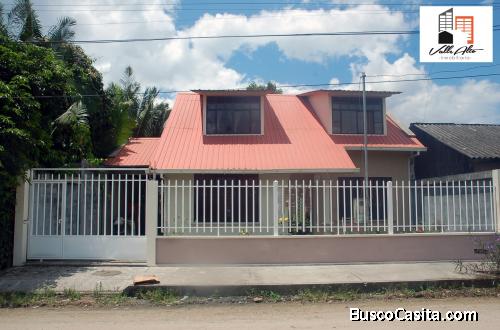 CASA AMPLIA EN SUCUA