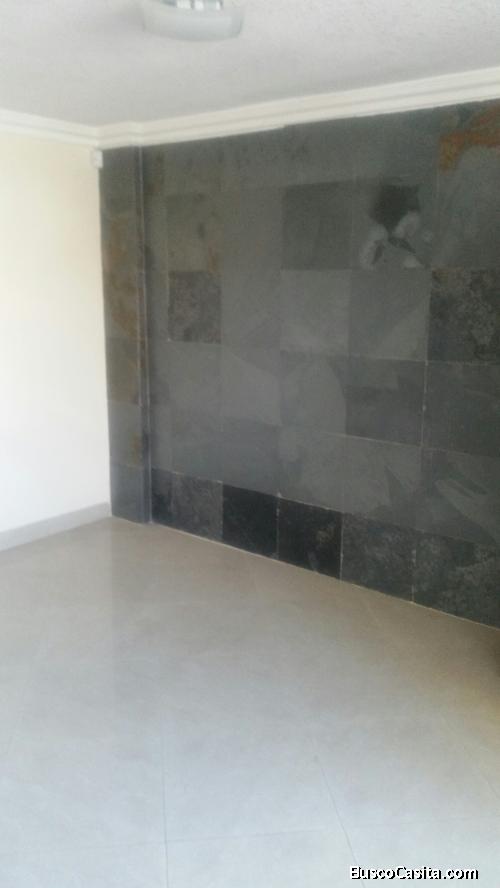 MONTESERRIN CASA CERCA REDONDEL CICILISTA, UDLA, ELOY ALFARO, AV. GRANADOS 0999474677