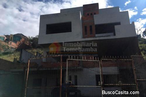 CASA RENTERA CON 5 DEPARTAMENTOS EN OBRA GRIS CERCA DE LA AV. DE LAS AMÉRICAS