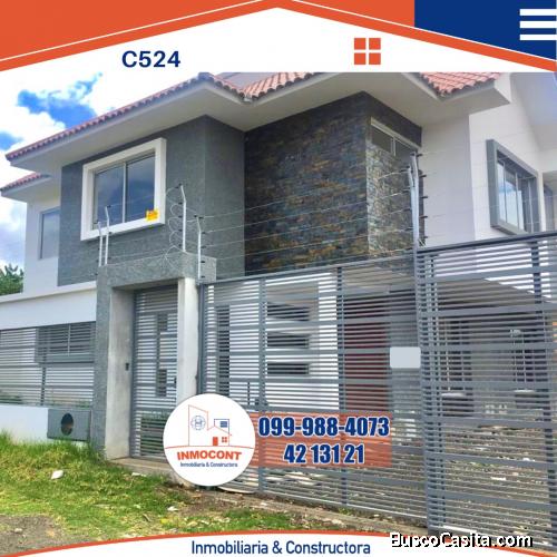 Amplia Casa en Venta con Acabados de Primera