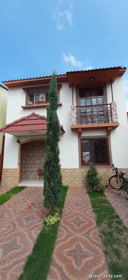 Hermosa vivienda en conjunto residencial privado con vista al río Daule 