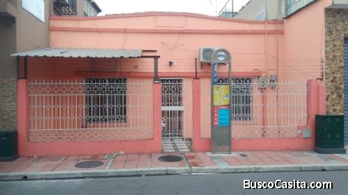 De venta Casa Rentera sector Universitario.