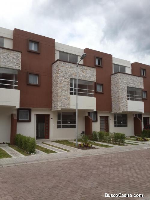 SE VENDE CASA EN CONOCOTO VALLE DE LOS CHILLOS