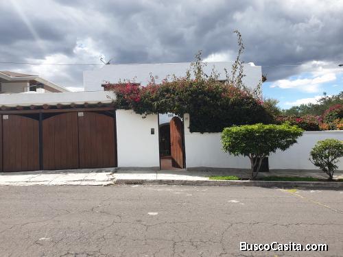 Venta casa Cumbaya