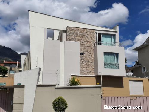 Vendo linda casa en el Pinar Alto