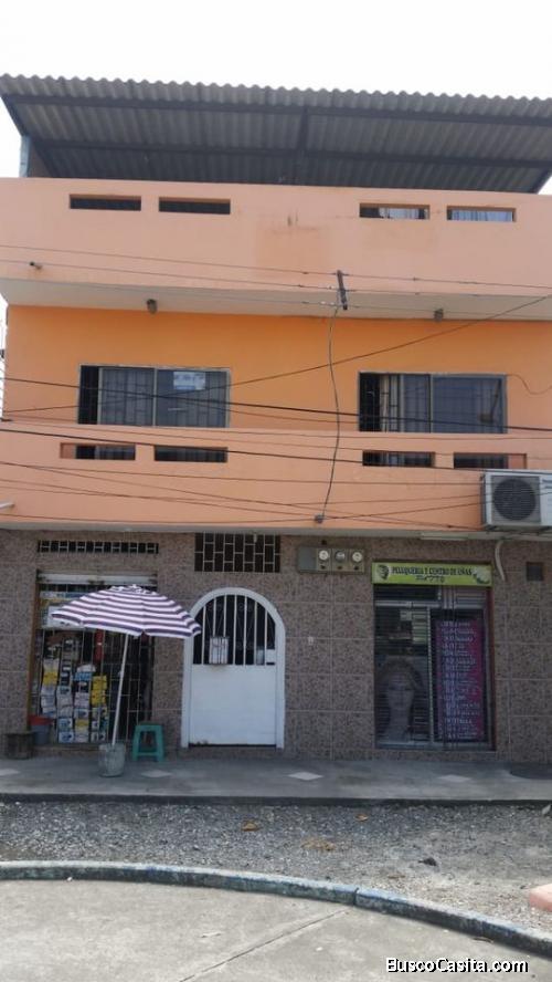 Se vende cass de 3 pisos cerca del terminal terrestre y aeorpuerto