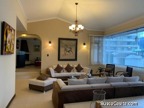 Vendo hermosa casa 471m2, norte de Quito